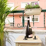 Apartment Charming For A Great In Lissabon